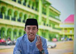 Walaupun kini rambutmu mulai berubah warna tapi rasa sayangku tidak akan berubah. Anindaslv Biodata Hafidzul Ahkam