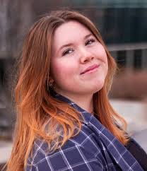 Alyssa Sewell's Instagram, Twitter & Facebook