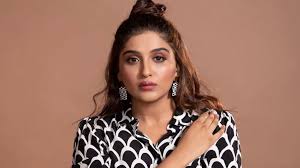 EXCLUSIVE: Nimrit Kaur Ahluwalia on equation with Priyanka Chahar Choudhary,  Shiv Thakare, Talks about LSD 2 | PINKVILLA