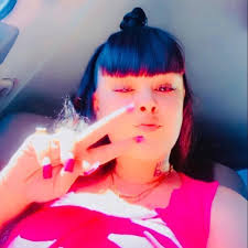 Can anyone identify the man breaking into cars in Holly Street?