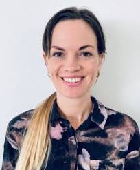 Charlotte Parr's Instagram, Twitter & Facebook