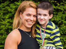 Aniko kovacsics's house and car and luxury brand in 2021 is being updated as soon as possible by in4fp.com, you can also click edit to let us know about this information. Jotekonysag Kovacsics Aniko Hetkoznapok Hose Dijat Kapott Nso