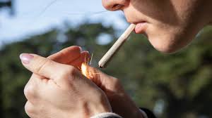 How To Light A Joint Yes There S A Right Way To Do It Weedmaps
