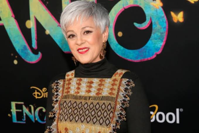 María Cecilia Botero encantó con su vestuario en la premier de 'Encanto'