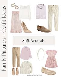 What are the best colors to wear for family pictures? Fall Family Pictures Outfit Ideas Blushing Rose Style Blog