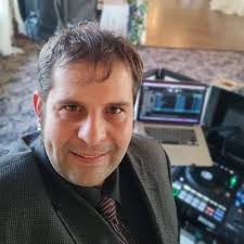 The 10 Best DJs in Hoffman Estates, IL (with Free Estimates)