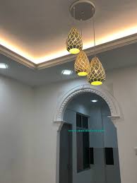 Kayu juga dapat digunakan sebagai dinding panel, bingkai jendela, meja, atau sekedar hiasan. Pasang Lampu Dan Kipas Di Rumah Baru Coretan Murni Alysa