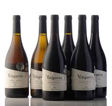 Citrino dourado na cor, fruta madura no aroma, com notas de ameixa, de pera e leve nota de fruto tropical. Sold Price Lote De Vinhos Da Vidigueira 6 Gfas June 1 0121 7 00 Pm West