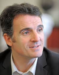 See more of éric piolle on facebook. S Inspirer De L Audace De Grenoble Pour Nos Arteres Commerciales Le Devoir