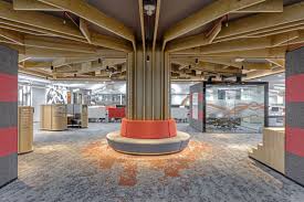 Bain Tak Centre Office Gurgaon Office Snapshots In 2020 Cool Office Space Office Space Cool Office
