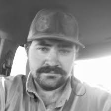 Shane Maze's Instagram, Twitter & Facebook