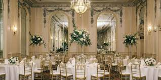 The Historic Read House Weddings Price Out And Compare Wedding Costs For Wedding Ceremony White Roses Wedding Rose Centerpieces Wedding Wedding Venue Prices