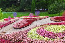 Follow my step by step flower garden drawing & you will be able to draw as beautiful as mine. 25 Beautiful Flower Bed Ideas Trees Com