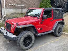 My husband is selling his jeep, Mechanically everything runs A1 No issues  with it as it's his daily driver Call or txt 514-716-3838 15000$ OBO Reason  for sale: family expansion we need