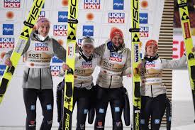 The oberstdorf 2021 team presented a robust prevention plan, aimed at keeping all stakeholders at the fis nordic world ski championships safe and healthy. Wm Wahnsinn In Oberstdorf Deutschland Holt Sensationell Mixed Team Gold Skispringen Com