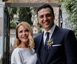 Τον γάμο μπαλατσινού και κικίλια σχολίασαν στην εκπομπή happy day σήμερα το πρωί προβάλλοντας ένα βίντεο με το love story του ζευγαριού. Tzenh Mpalatsinoy Alphanews Live