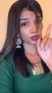 Tamil TikTok Trending: Naanthangeh anthe GOLD FISH🦋🤍