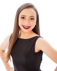 Camille Foreman's Instagram, Twitter & Facebook