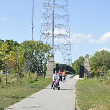 There is one washed out and rocky area that all but the most bold of riders will choose to walk. Oak Leaf Trail Milwaukee 2021 All You Need To Know Before You Go With Photos Tripadvisor