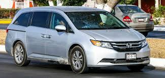 In addition to using a heavily modified version of a platform shared with the company's passport and pilot suvs and odyssey minivan, the ridgeline can tow up to 5,000 pounds and haul as much as 1,583 lbs. Honda Odyssey Roof Cargo Box Guide Best Roof Box