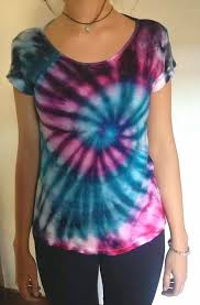 Many of the popular patterns in tie dye are started by folding the garment in halves, thirds, or quarters, either vertically, or horizontally, or both. Tie Dye Flowers Home Facebook