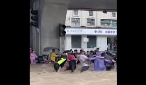 Jun 30, 2021 · 原標題：同濟大學建築本科畢業設計展聚焦城市再生6月27日，同濟大學與藝倉美術館聯合舉辦的《浮想城市——同濟大學建築與城市規劃學院2021建築. Thedyzpb5kgudm