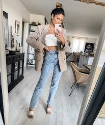 Chaque saison , les marques s'associent et se combattent à la fois pour nous livrer leurs pièces mode exclusives tendances mode femme. Tendances Mode Automne 2020 Look Du Jour