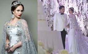 5:35 tya arifin 356 037 просмотров. Izara Aishah Cantik Bak Bidadari Di Majlis Resepsi Gempak