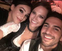 Sein bruder joseph m'barek ist ebenfalls schauspieler und stand mit ihm in die welle vor. Elyas M Barek Starportrat News Bilder Gala De