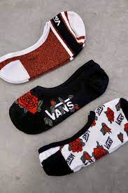 Vans Canoodle Red Roses 3 Pack No Show Socks Zumiez Vans Socks Cute Shoes Cute Socks