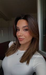 Sara Esposito's Instagram, Twitter & Facebook