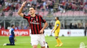 The website contains a statistic about the performance data of the player. Nikola Kalinic Antar Ac Milan Raih Poin Sempurna Tribunnews Com Mobile