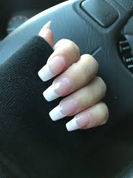 French Manicure Coffin Nails French Manicure Acrylic Nails Fake Nails French French Tip Acrylic Nails What nail shape is best for your hands?