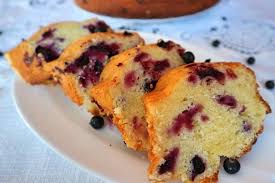 Ruhrkuchen Mit Quark Und Schwarzen Johannisbeeren Schnelles Rezept Rezept In 2020 Rezepte Ruhrkuchen Mit Quark Kuchenrezepte Ohne Ei