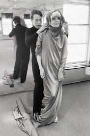 Fashion designer, halston, actress elizabeth taylor and singer and actress liza minnelli smile at the opening night party for the broadway revival of. Rvgaojva 7tmgm