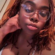 To the bride and groom 🥂