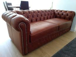 Un canapé îconique, incontournable et de caractère. Chesterfield Siege Wikipedia