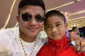 Rodtang Menjadi Mentor Bagi Adik Stamp Dalam Muay Thai