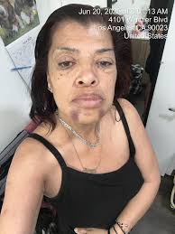 😙 Mrs Chewing gum Face greeting me