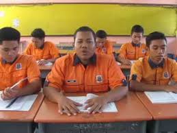 Disini myinformasi kongsikan senarai kolej vokasional di malaysia dan kursus yang ditawarkan kv. Video Korporat Program Kimpalan Kolej Vokasional Tanjung Puteri Youtube