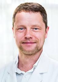 Knieschmerzen beim laufen führen häufig auf eine bekannte erkrankung unter läufern zurück: Knieschmerzen Nach Dem Joggen Oder Nach Dem Sport Gelenk Klinik De