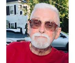 Scott Cabral's Instagram, Twitter & Facebook