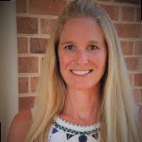 Tiffany Lund's Instagram, Twitter & Facebook