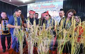 Kepentingan persoalan hubungan etnik, perpaduan dan integrasi bagi mewujudkan 16 menerima perbezaan antara agama dalam masyarakat majmuk seperti di malaysia ini, kepelbagaian agama perlu diterima dan diakui. Kepelbagaian Etnik Jadi Teras Kekuatan Malaysia Sebagai Negara Maju Utusan Borneo Online