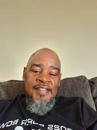 Introduction of a Texas native in North Carolina singles community