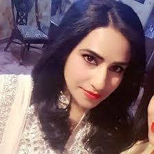 Isha Mehra Passi (@Ishaposh)