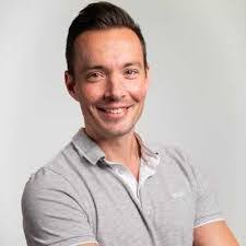 Michael Kahnt's Instagram, Twitter & Facebook