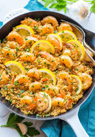 Lemon Garlic Shrimp With Quinoa Quick Easy And Healthy Shrimp Sauteed With Lemon And Garlic Quinoa Recipes Easy Whole30 Dinner Recipes Shrimp And Quinoa