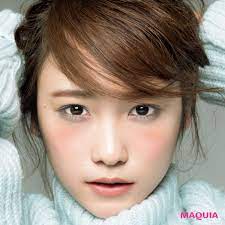 川栄李奈さんの 微糖ピュア eye 色気と甘さを両立させるグレイッシュパープル マキアオンライン maquia online 川栄 川栄李奈 ショート 美人
