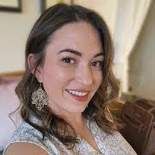 Kathleen Hash's Instagram, Twitter & Facebook